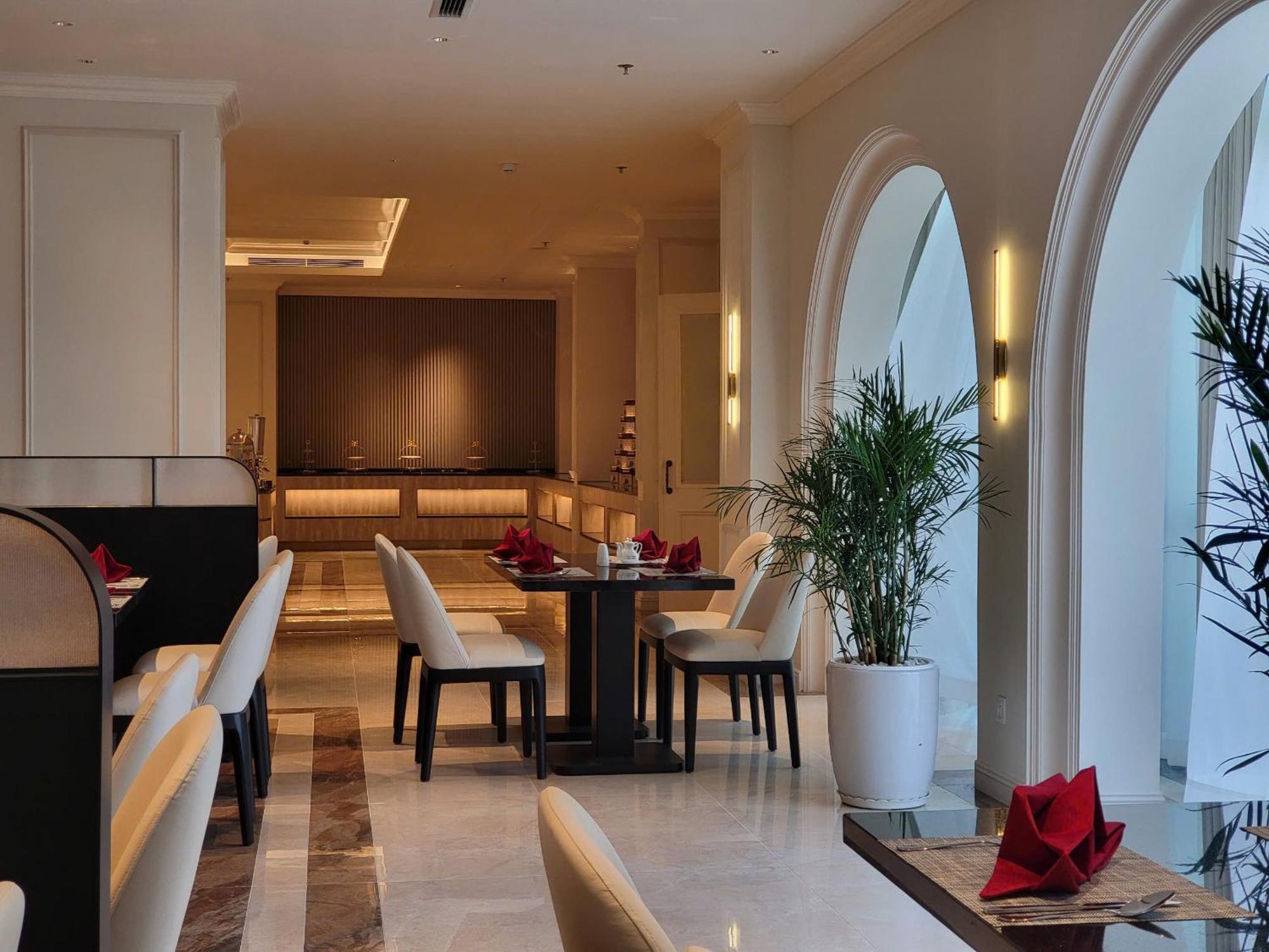 Cosmo Stars Hotel Bac Lieu エクステリア 写真