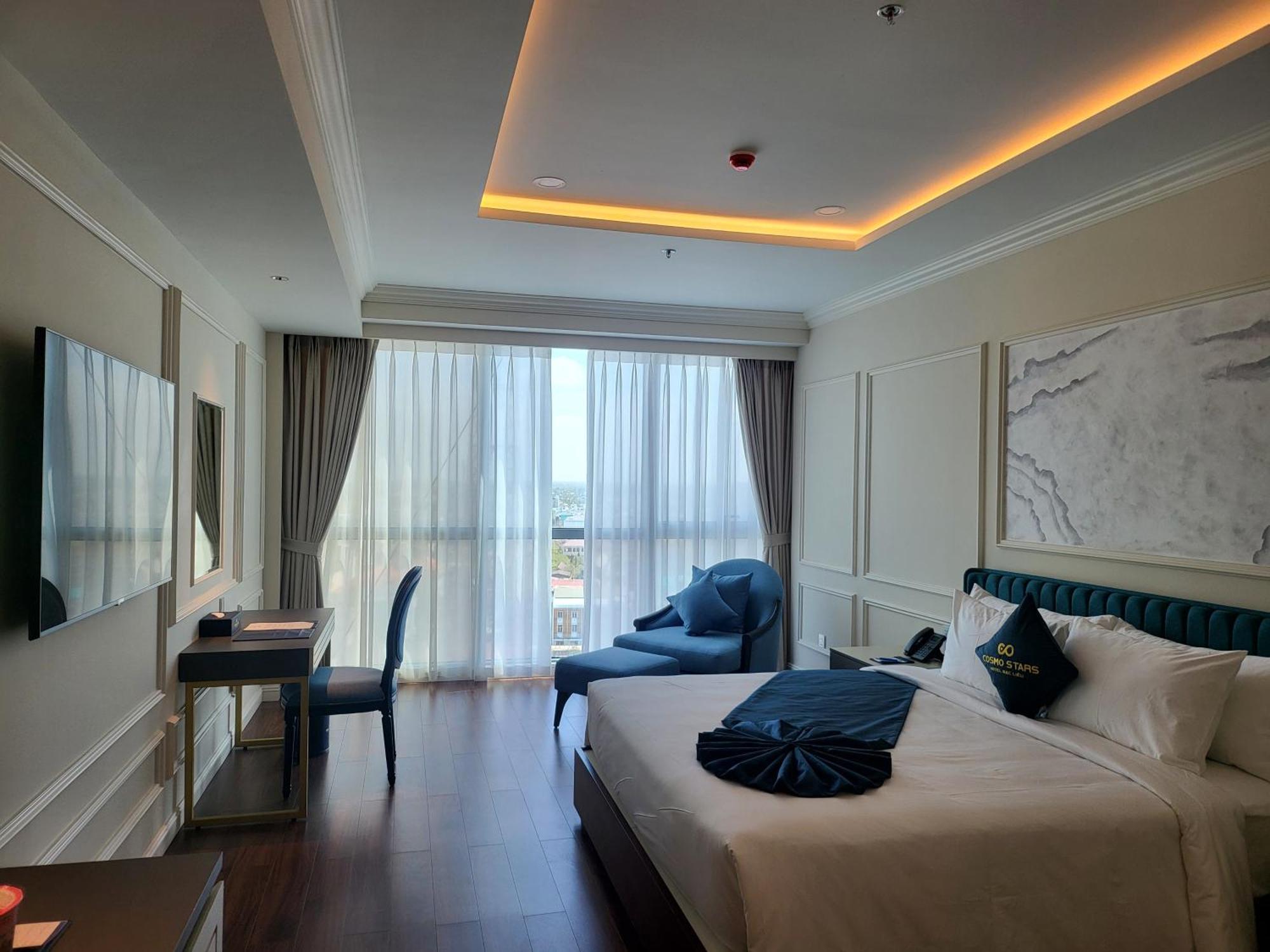 Cosmo Stars Hotel Bac Lieu エクステリア 写真