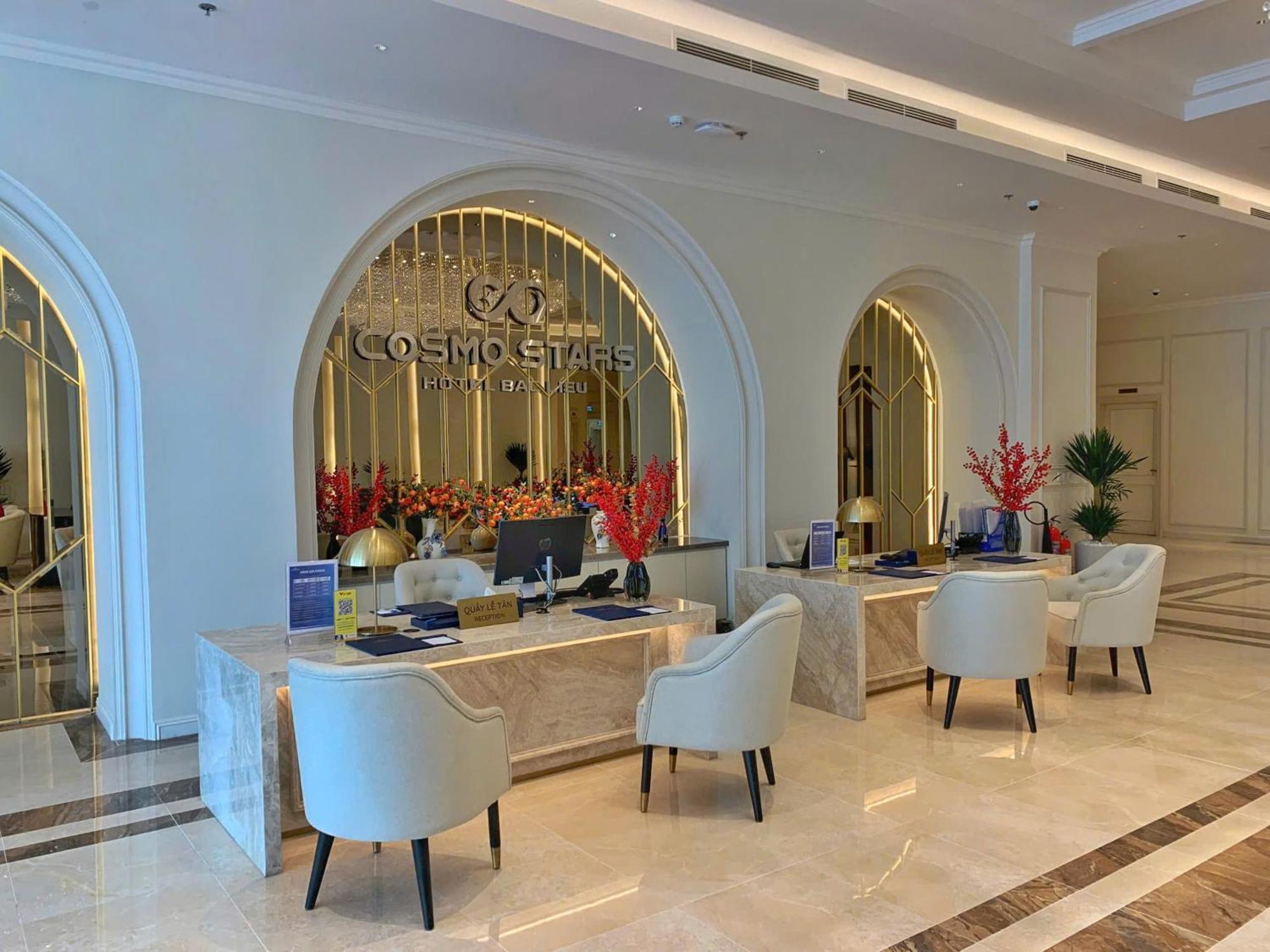 Cosmo Stars Hotel Bac Lieu エクステリア 写真