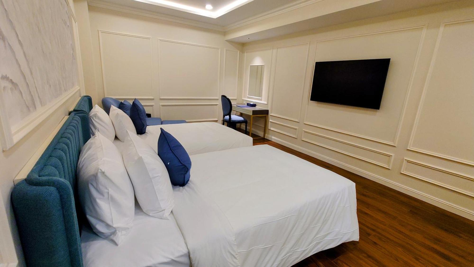 Cosmo Stars Hotel Bac Lieu エクステリア 写真